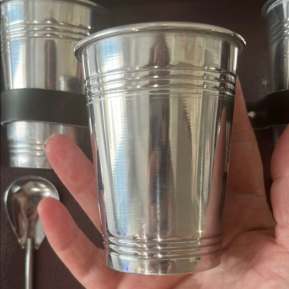 Vintage Portable Pub Londonaire Barware Set PRICE IS NOW FIRM NO OFFERS PLEASE - Picture 5 of 12